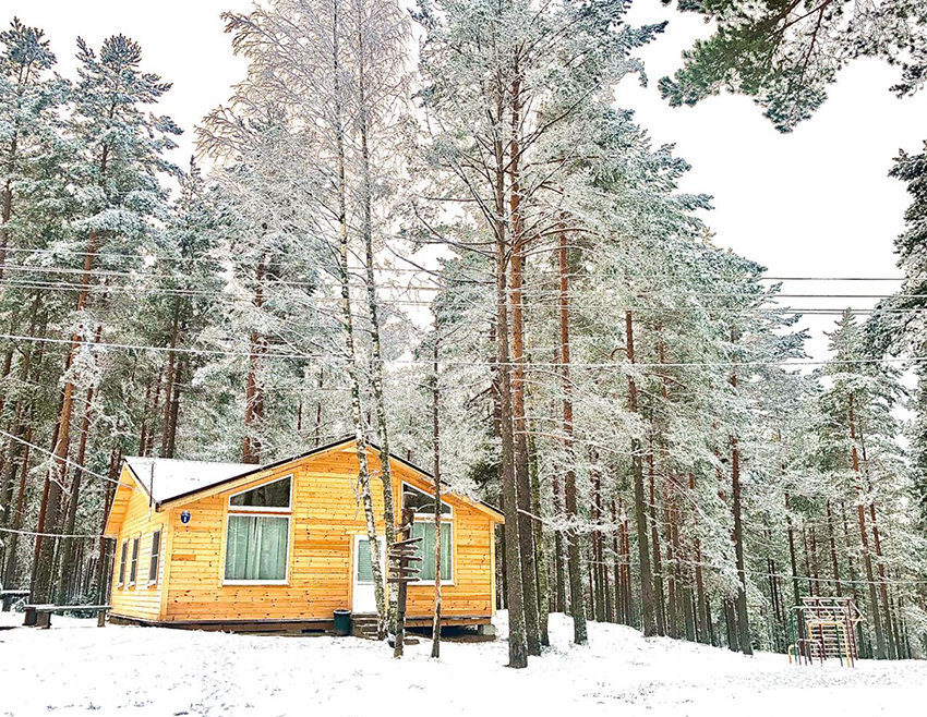 Зима и зимние развлечения на базе отдыха Журавушка в Ленинградской области